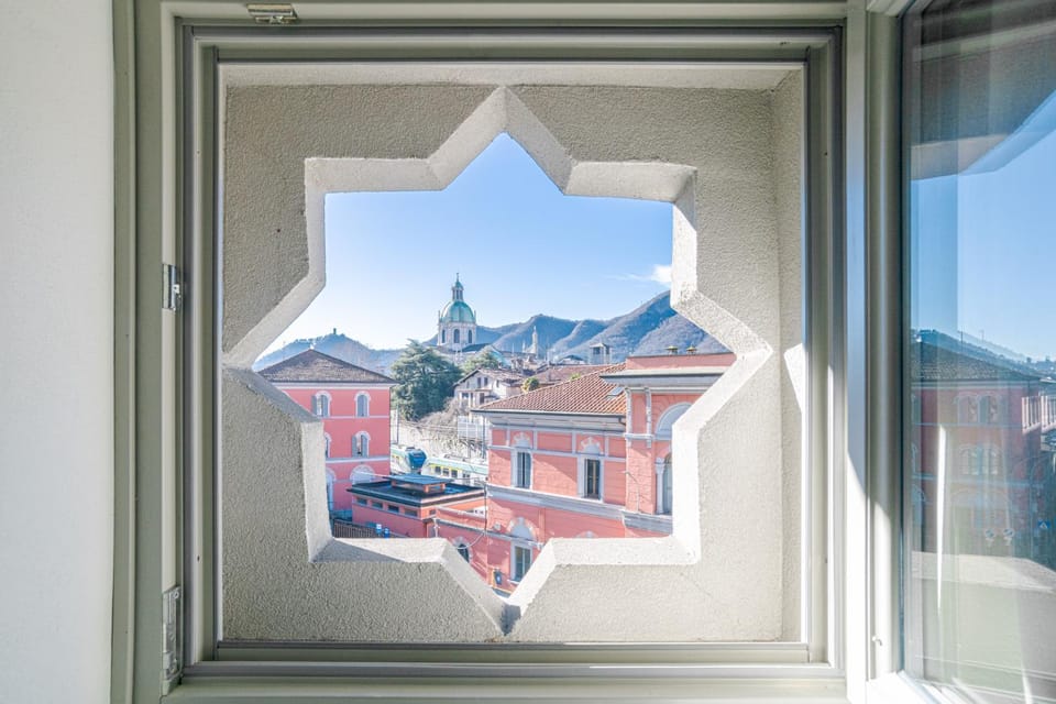 Le Dimore - Como City Center - Boutique apartments near Lake, Train and Bus Stations Apartment hotel in Como