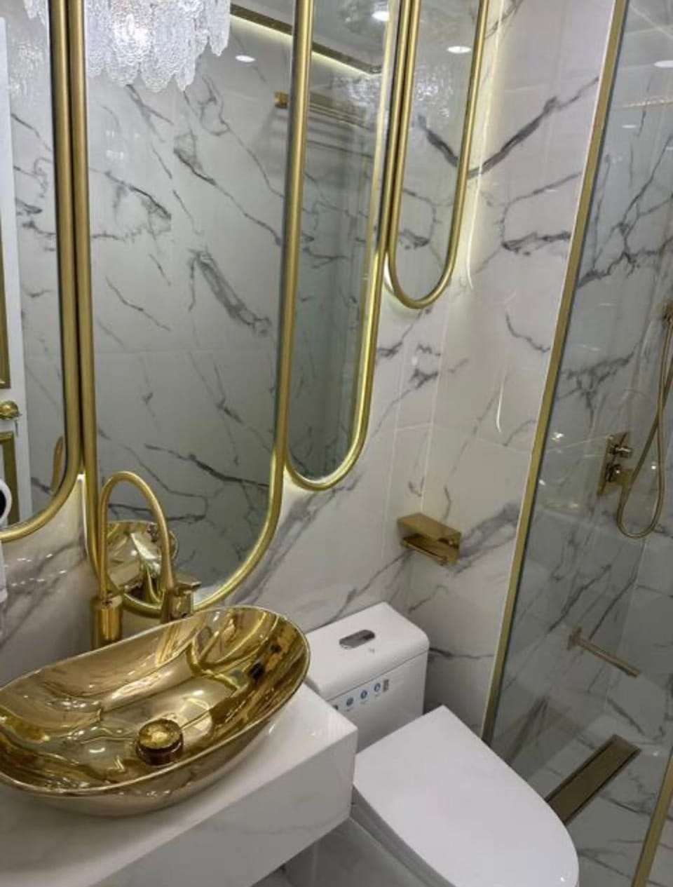 Royal Studio Apartment in Makati