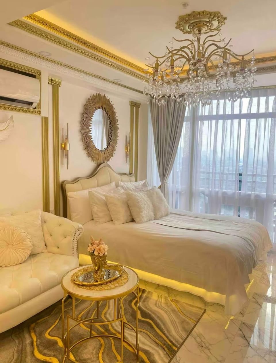 Royal Studio Apartment in Makati