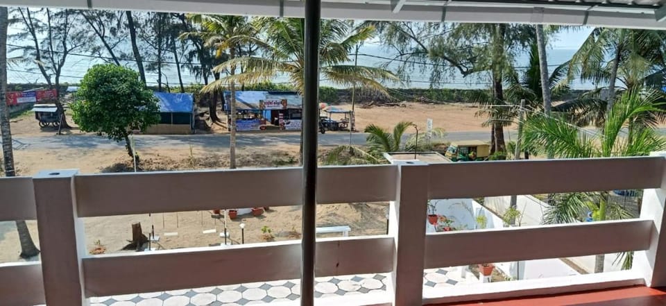 Garden Beach House in Vypin