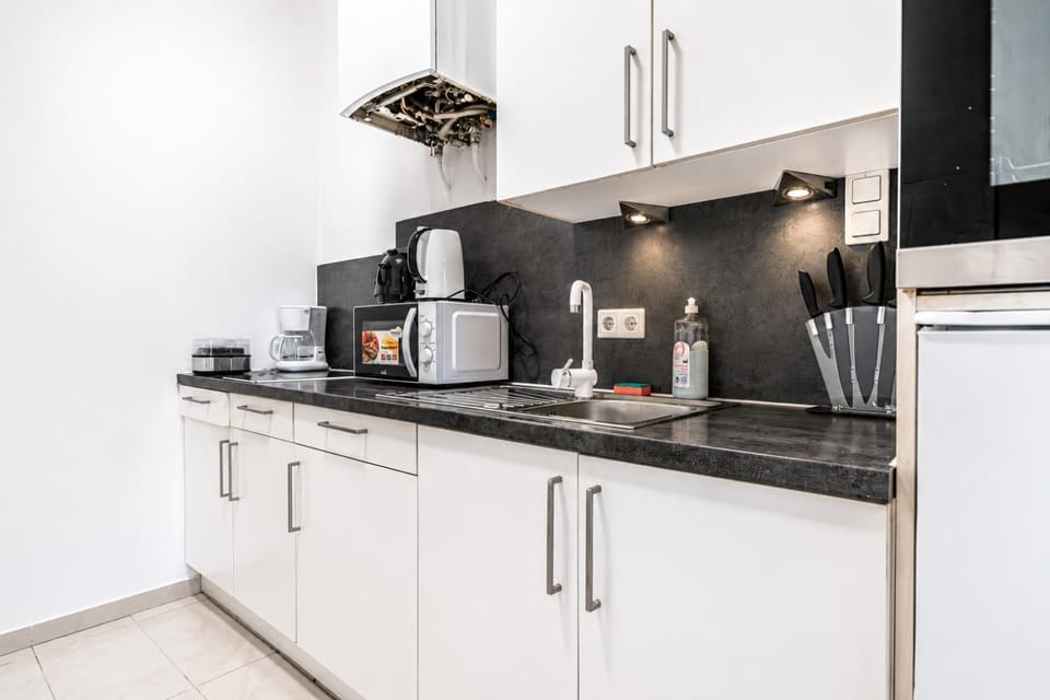 Kitchen or kitchenette, stove