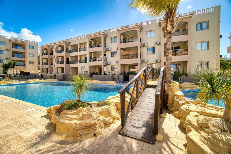 Patio, Swimming pool