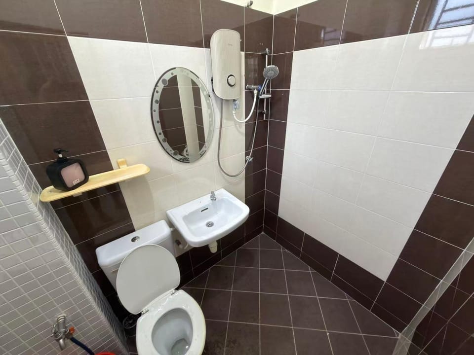 Toilet, Bathroom