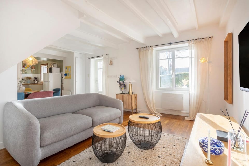 Property building, Living room