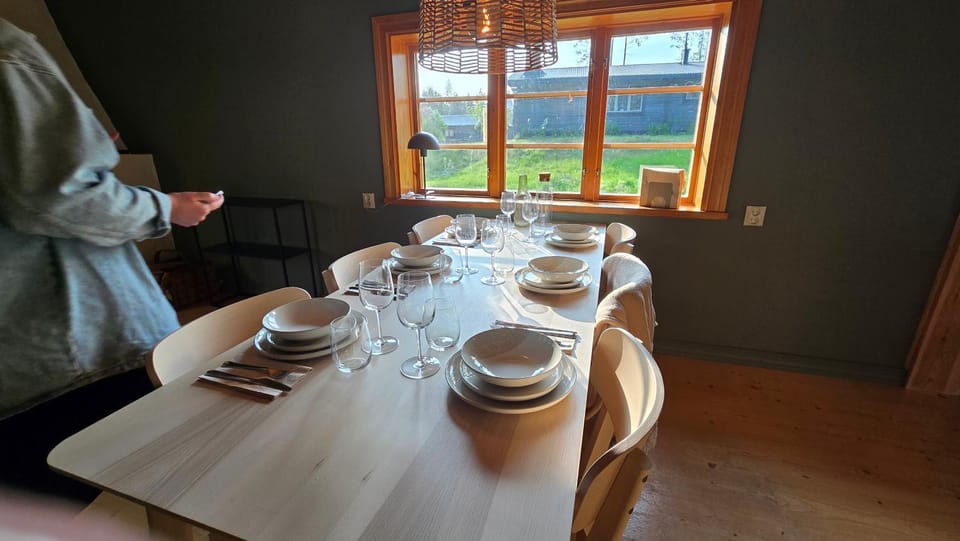 Food and drinks, Dining area