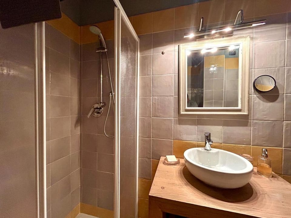 Comfort and Art Apartment in Parma