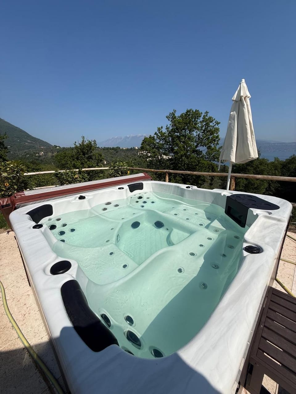 Dream Gardasee Chalet con giardino mediterraneo House in Lake Garda