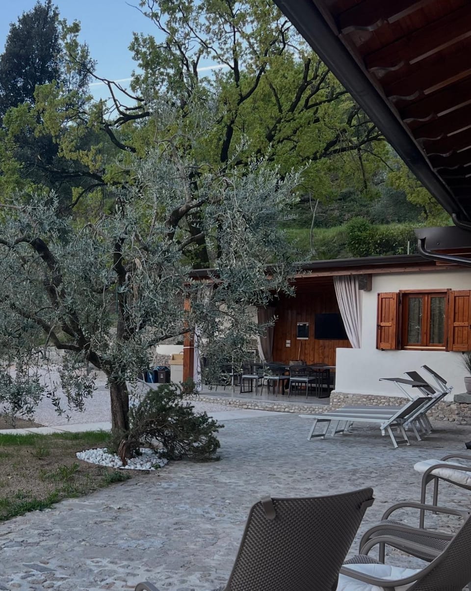 Dream Gardasee Chalet con giardino mediterraneo House in Lake Garda