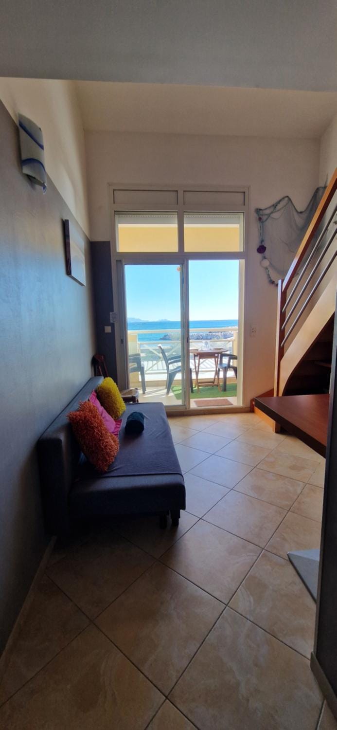 Living room, Sea view