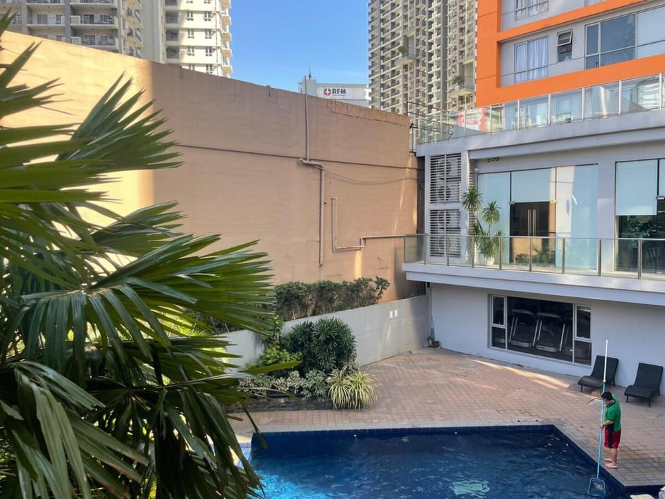 Comfy Studio for 2 at Sunshine100 in Mandaluyong Fully equipped Apartment in Mandaluyong