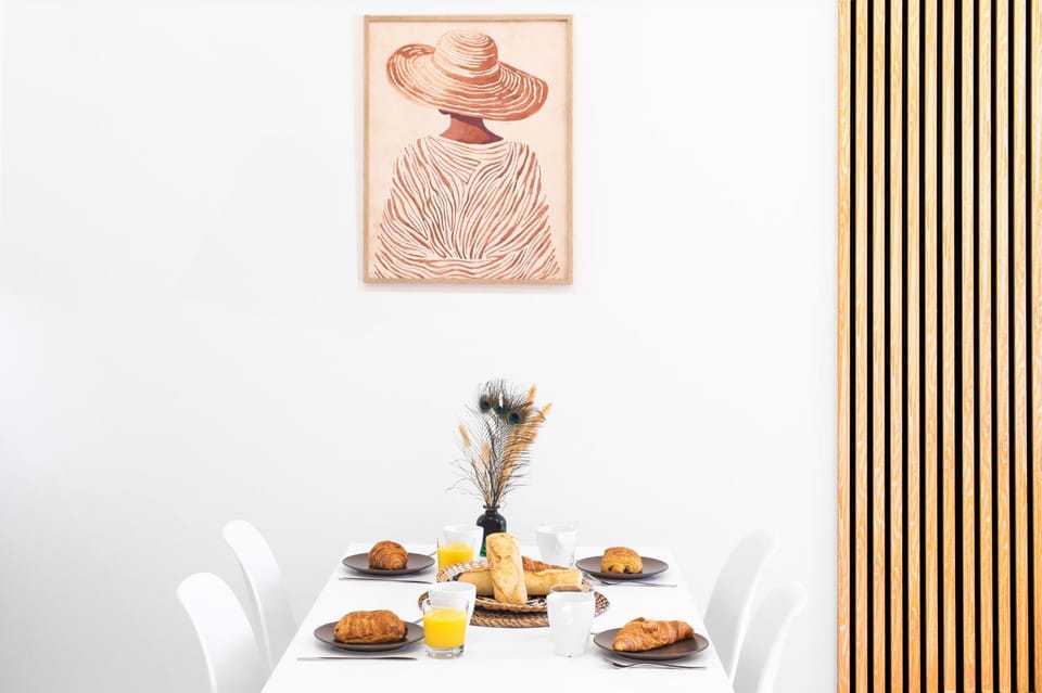 Decorative detail, Dining area