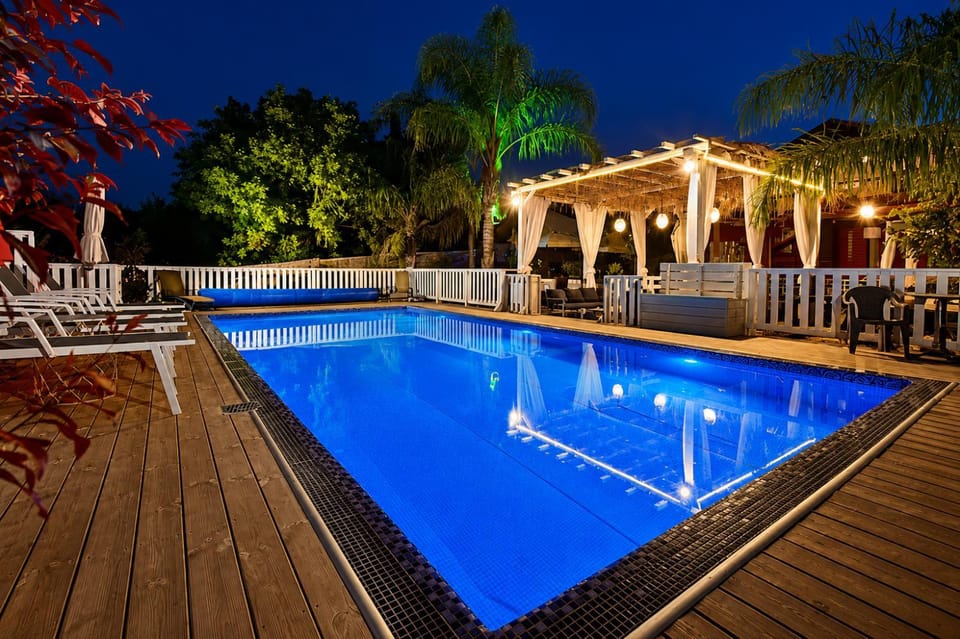 Night, Pool view, Swimming pool, sunbed