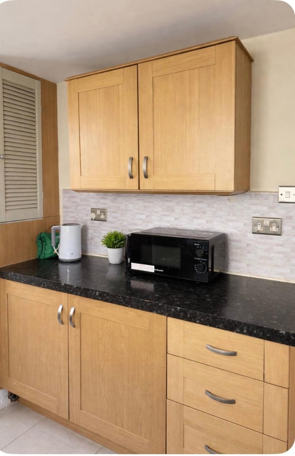 Kitchen or kitchenette, kitchen