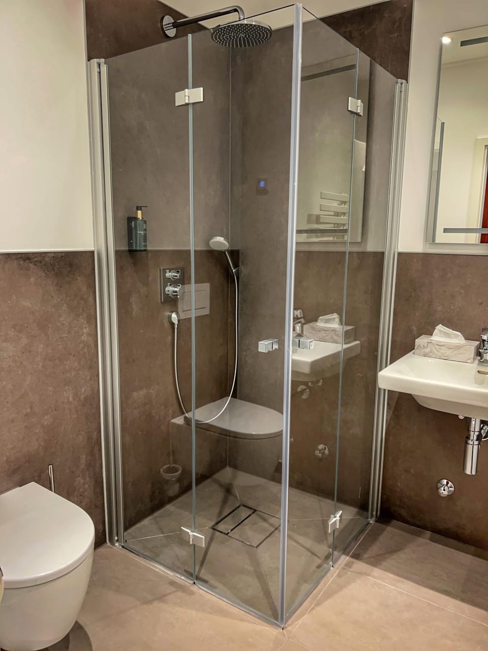 Shower, Toilet, Bathroom