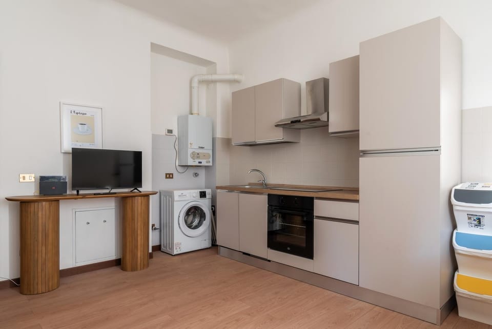 Kitchen or kitchenette, dishwasher, washing machine