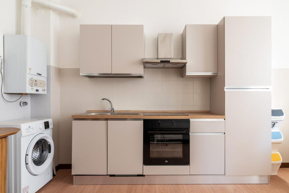 Kitchen or kitchenette, dishwasher, washing machine