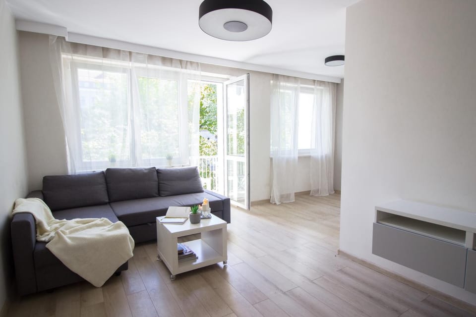 Living room, Seating area, internet