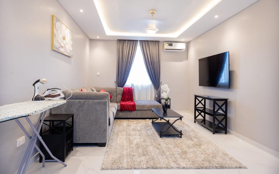 5 Bedroom in East Legon Trassaco House in Accra