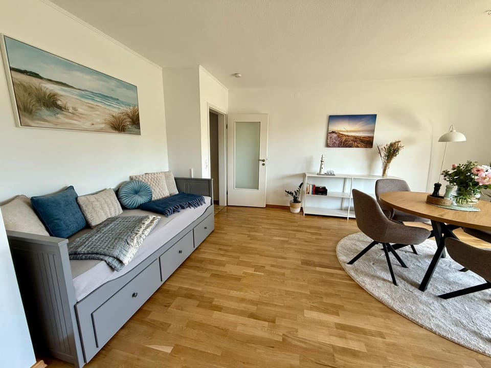 Bed, Living room, Seating area
