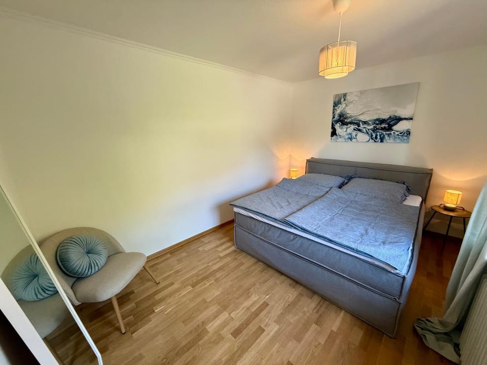 Bed, Photo of the whole room, Bedroom