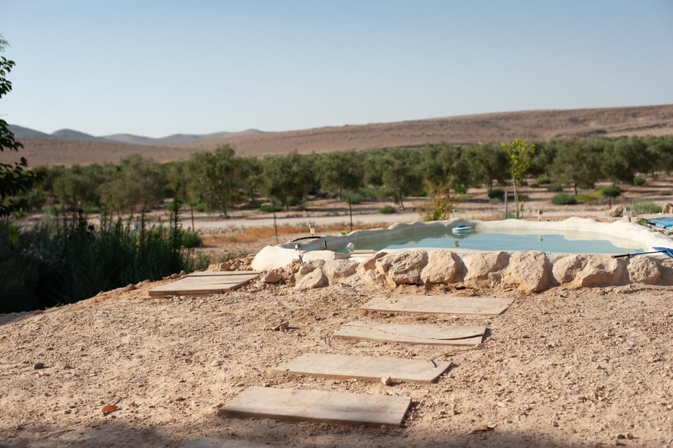 Day, Natural landscape, Mountain view, Pool view, Swimming pool, sunbed