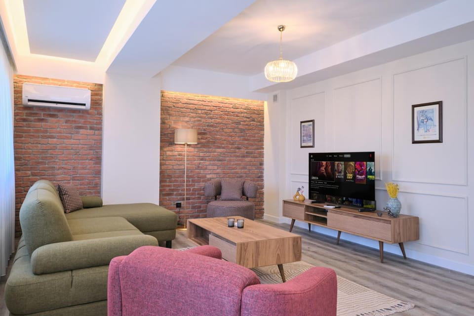 Living room, Seating area, air conditioner