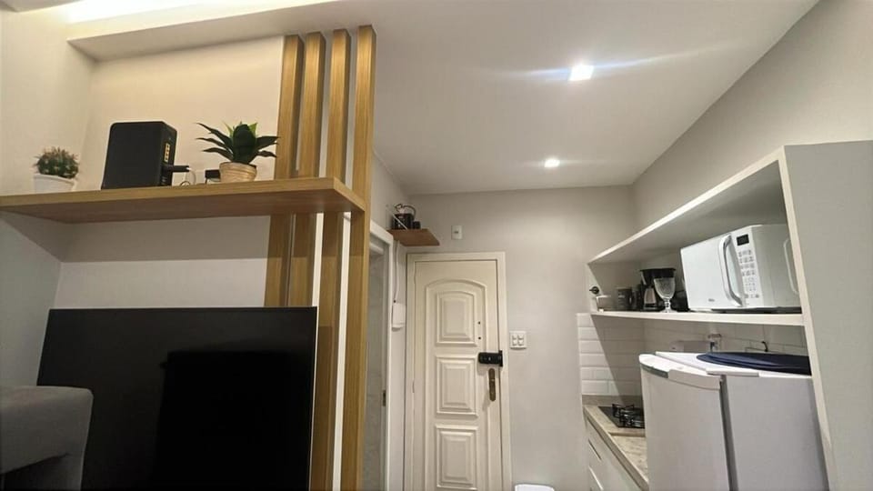Quarto e sala charmoso a 400m da Praia! Wi-Fi, A/C Apartment in Rio de Janeiro