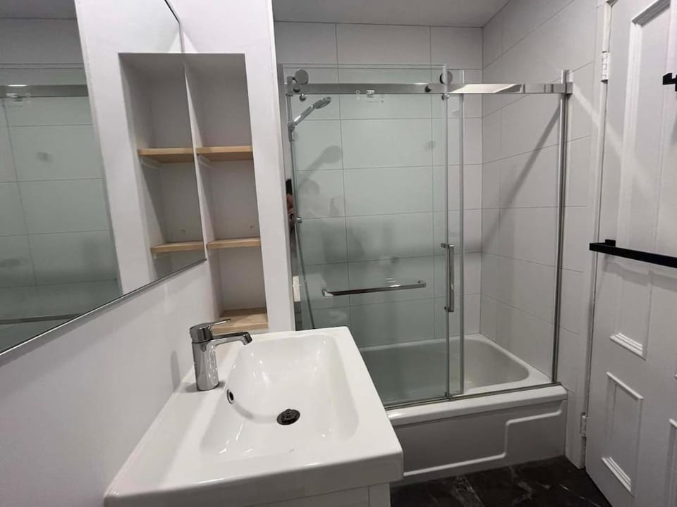Grand studio meublé Québec centre-ville Apartment in Quebec City