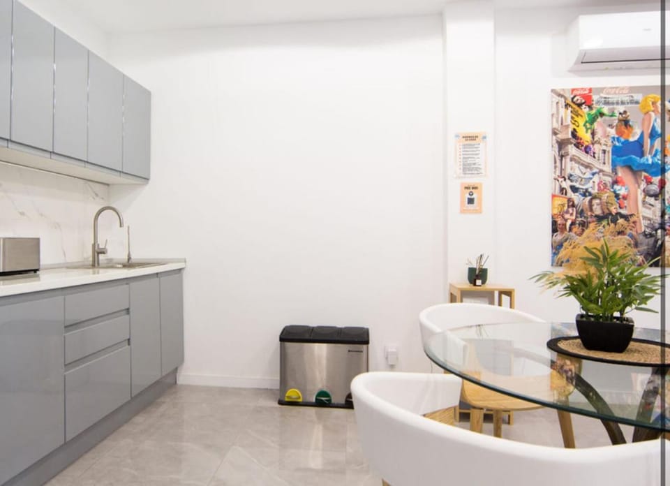Room in Alicante Plus 4 Bed and Breakfast in Alicante
