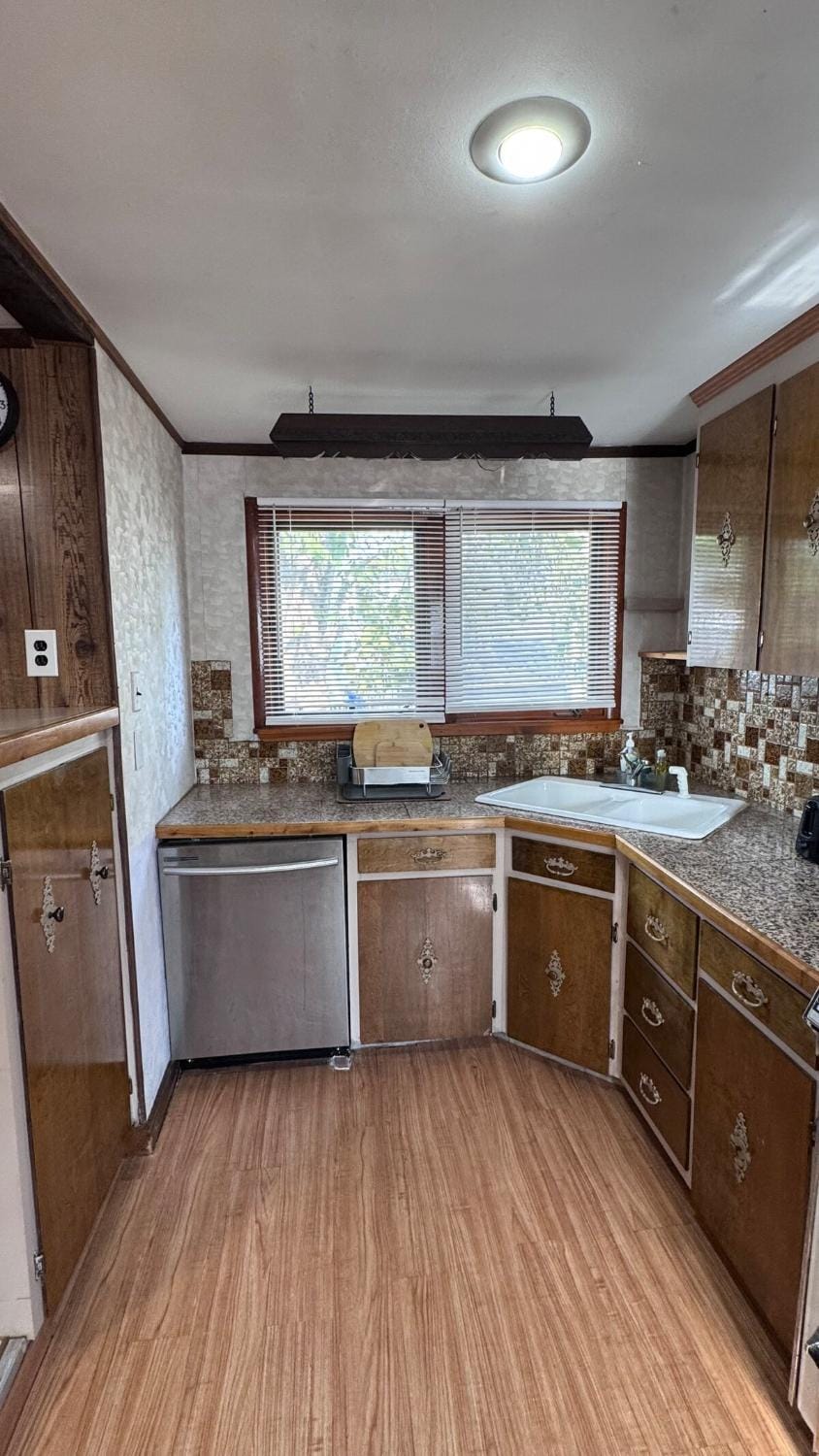 Lovely 1BR, private entrance, 1st floor Apartment in Malden