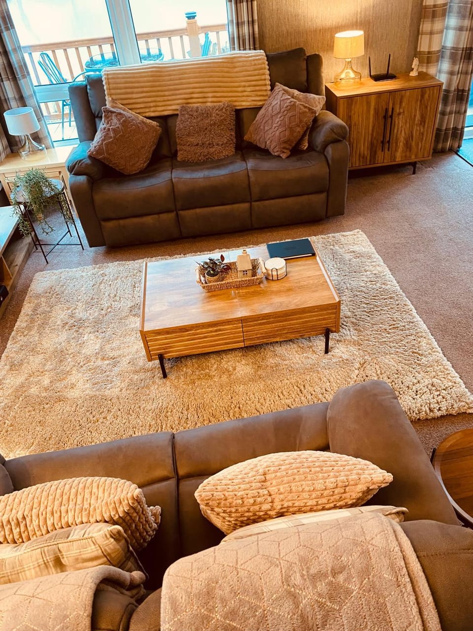Living room, Seating area