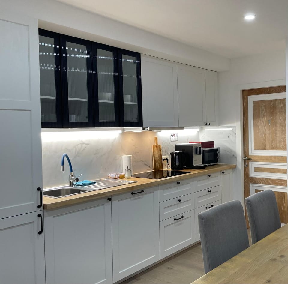 Kitchen or kitchenette, stove