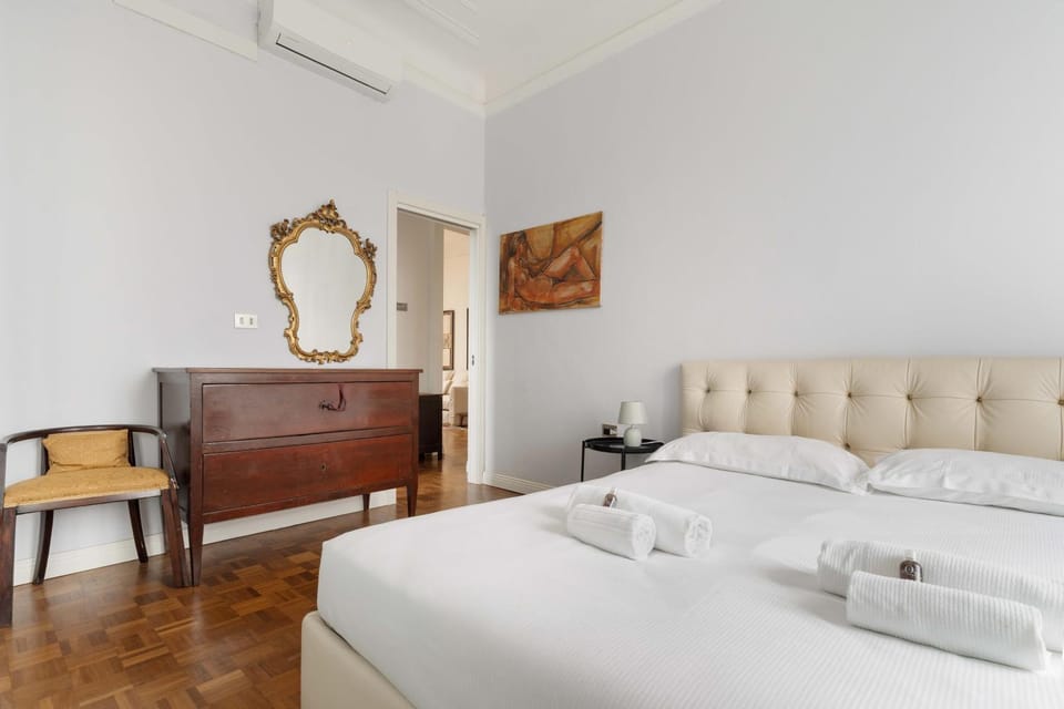 Bed, Photo of the whole room, Bedroom, towels, air conditioner