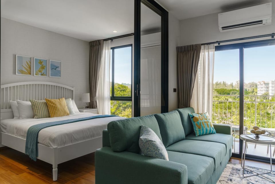 Living room, Bedroom, air conditioner