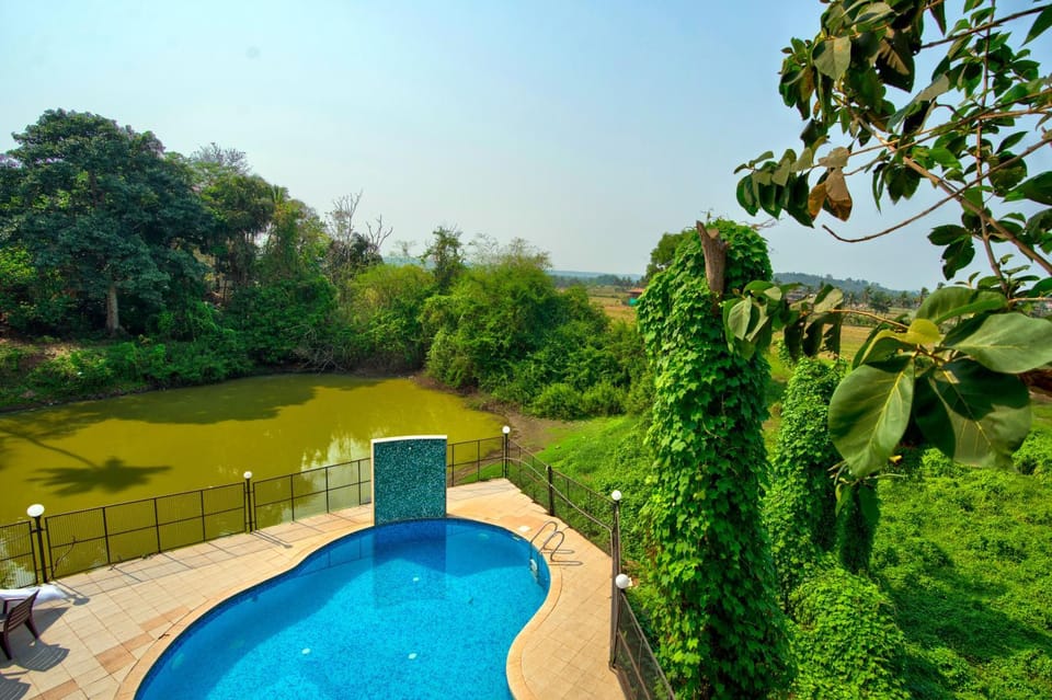 Aveeno Villas with Swimming Pool and Jacuzzi Near Baga and Calangute Villa in Goa, India