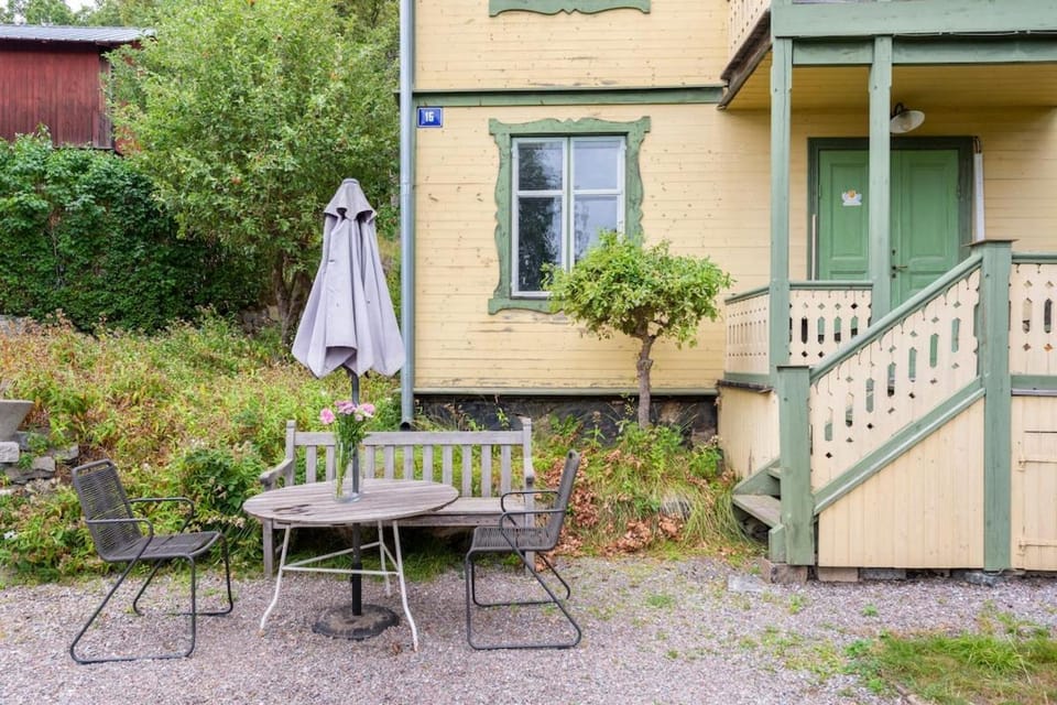Historic apartment by the water STHLM Apartment in Solna
