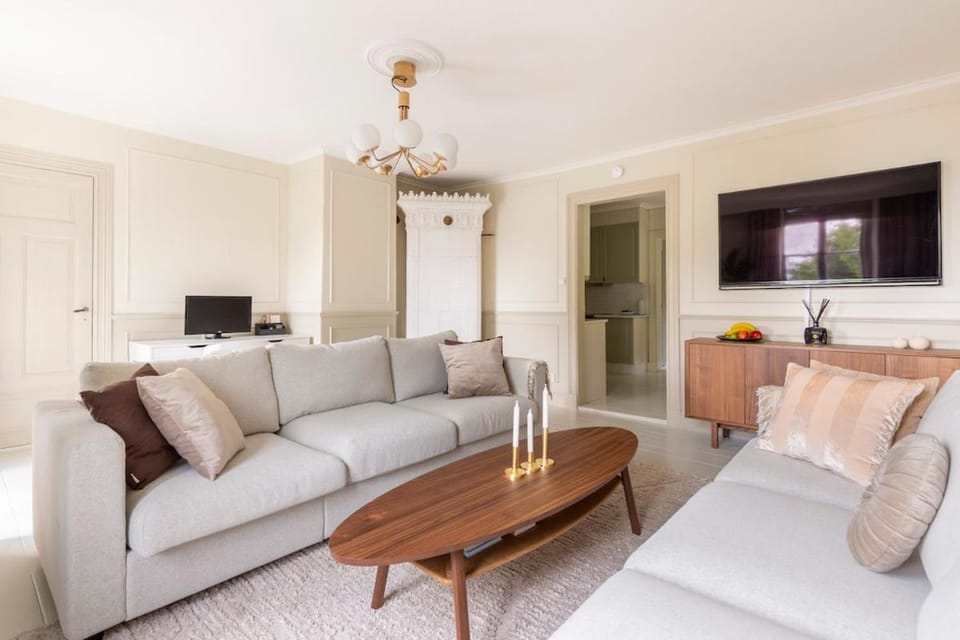 Historic apartment by the water STHLM Apartment in Solna