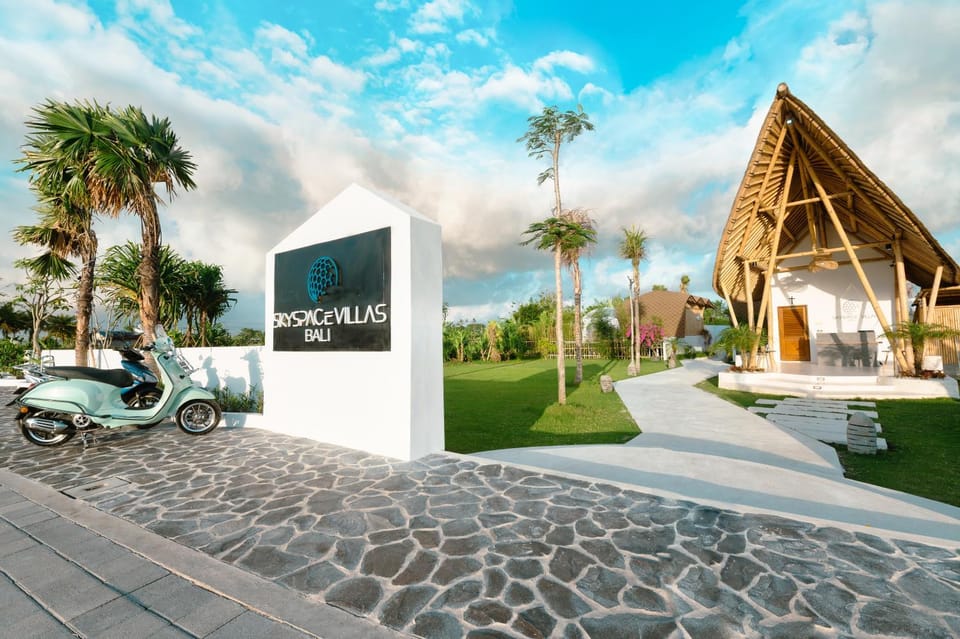 Property building, Lobby or reception