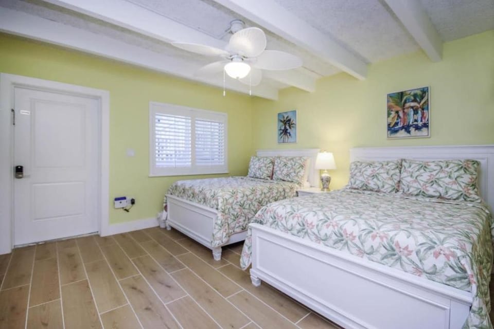 LaidBack 1BR Sanibel Beach Stay Colony Inn 14 Apartment in Sanibel Island