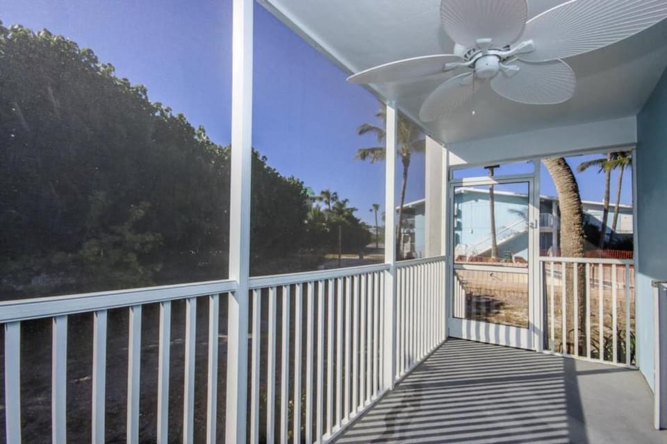 LaidBack 1BR Sanibel Beach Stay Colony Inn 14 Apartment in Sanibel Island