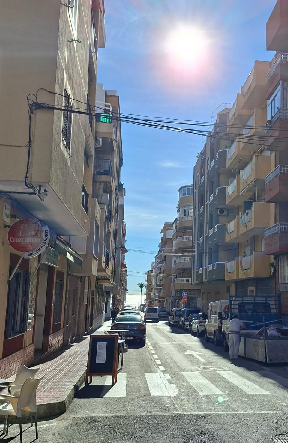 Property building, Day, Neighbourhood, City view, Street view, Location