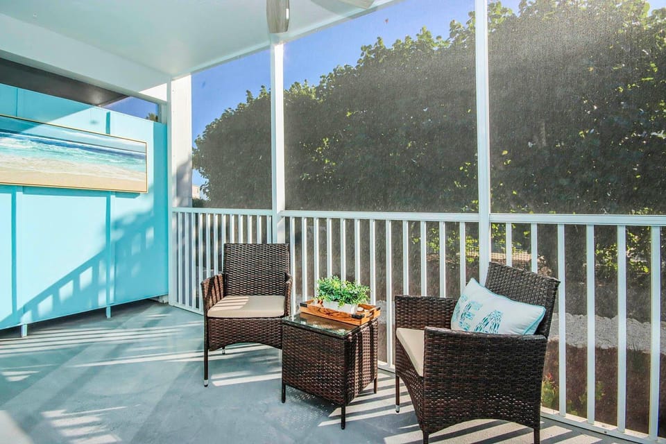 Patio, Day, View (from property/room), Balcony/Terrace, Seating area