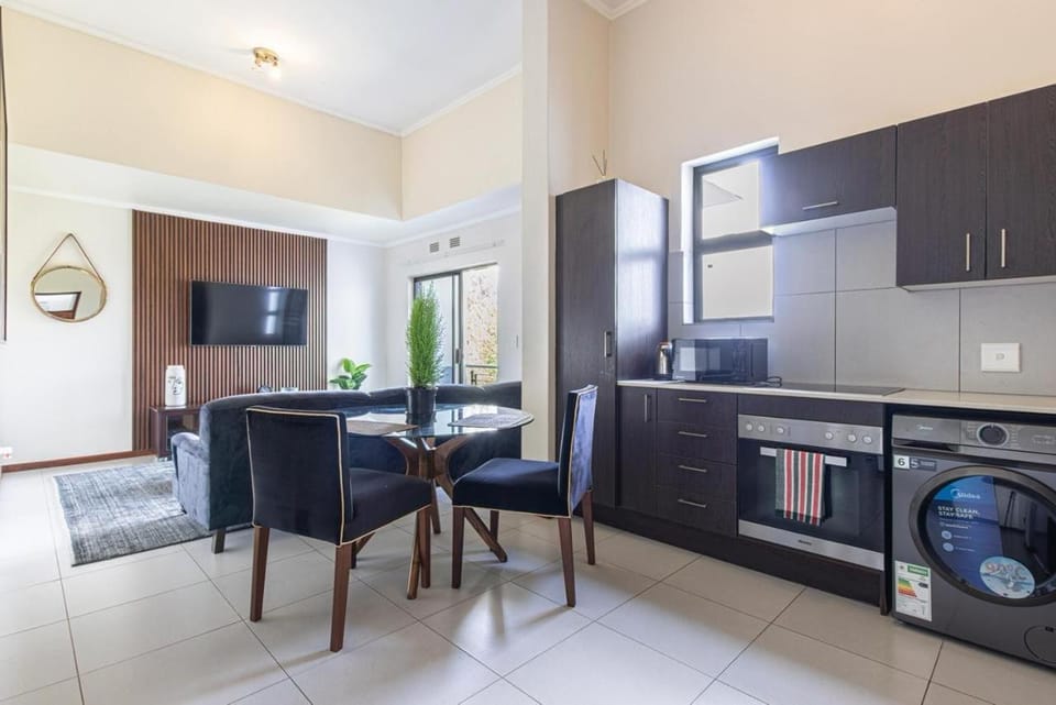 Home away from home Apartment in Roodepoort
