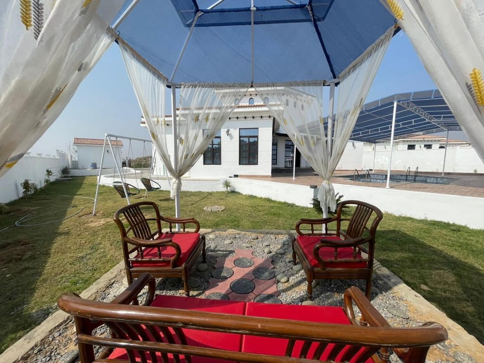 Oasis Dreams Farmhouse Villa in Karachi
