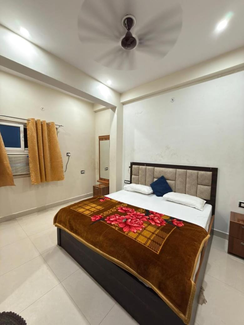 Ananya Guesthouse Bed and Breakfast in Varanasi