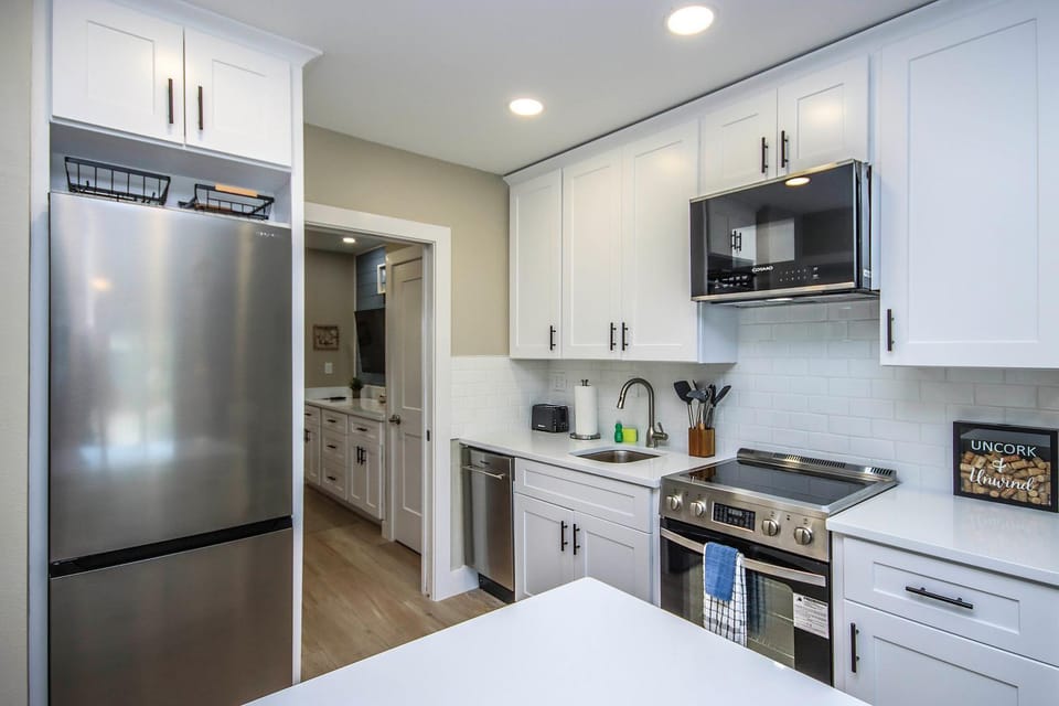 Relax & Unwind 1BR Near Beach - Colony Inn 41 Apartment in Sanibel Island
