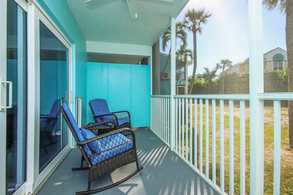 Patio, Day, View (from property/room), Balcony/Terrace