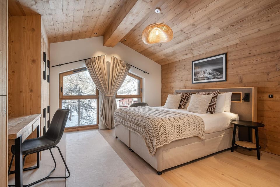 Bed, Bedroom, wardrobe