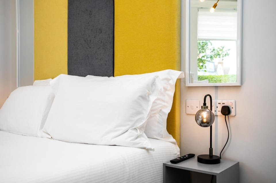 Staycoastal Linden Hotel King Deluxe Suite 6 Apartment hotel in Whitley Bay