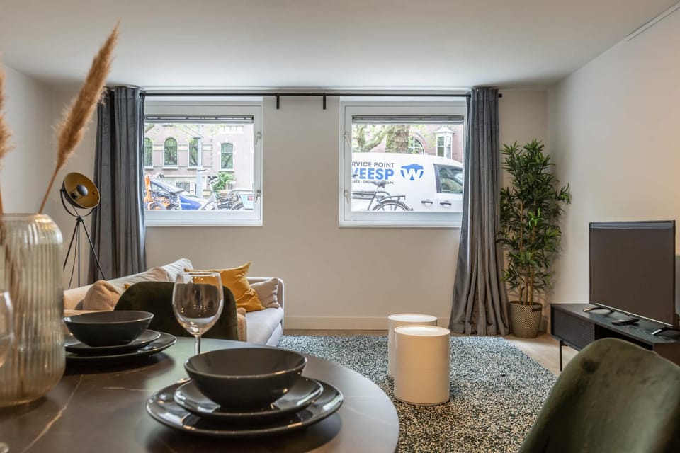 Modern Lower-Ground Apartment in Rotterdam West Apartment in Rotterdam
